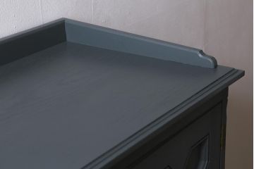 ビンテージ家具　神戸洋家具　永田良介商店　ペイント　シックな佇まいのサイドボード(キャビネット、収納棚、飾り棚、ヴィンテージ)(R-043049)