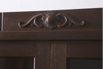 アンティーク家具　上手物!　ナラ材　大正ロマン　四枚引き戸　おしゃれな意匠が目を引く重ねガラス戸棚(収納棚、飾り棚、キャビネット)(R-043056)