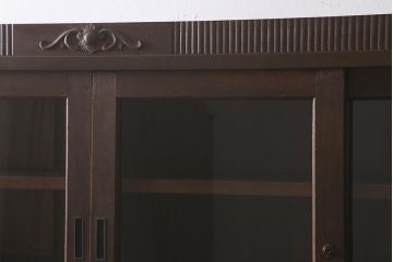 アンティーク家具　上手物!　ナラ材　大正ロマン　四枚引き戸　おしゃれな意匠が目を引く重ねガラス戸棚(収納棚、飾り棚、キャビネット)(R-043056)