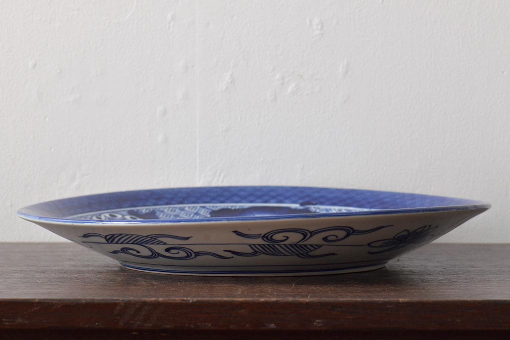 アンティーク雑貨　明治期　伊万里焼　ベロ藍　花蝶図染付　一尺一寸大皿(R-043064)