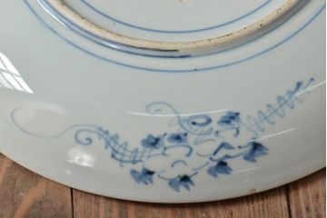 アンティーク雑貨　江戸期　古伊万里　花籠図　染付　尺皿(大皿)(R-043066)