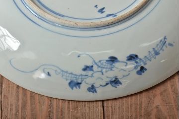 アンティーク雑貨　江戸期　古伊万里　花籠図　染付　尺皿(大皿)(R-043067)