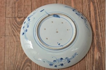 アンティーク雑貨　江戸期　古伊万里　花籠図　染付　尺皿(大皿)(R-043067)