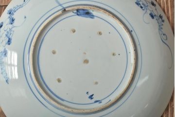 アンティーク雑貨　江戸期　古伊万里　花籠図　染付　尺皿(大皿)(R-043067)
