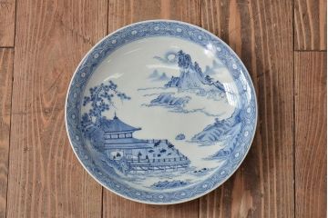 アンティーク雑貨　明治期　楼閣・山水・人物図　染付　八寸皿2枚セット(中皿、伊万里)(R-043072)