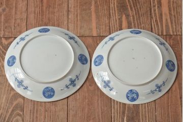 アンティーク雑貨　明治期　楼閣・山水・人物図　染付　八寸皿2枚セット(中皿、伊万里)(R-043072)