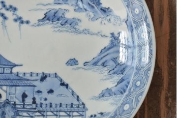 アンティーク雑貨 明治期 楼閣・山水・人物図 染付 八寸皿2枚セット(中皿、伊万里)(R-043073)