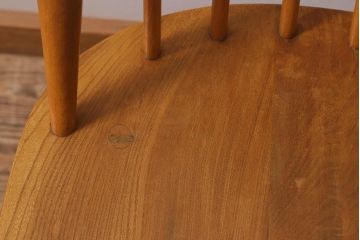 イギリスビンテージ　ERCOL(アーコール)　ゴールドスミス　ナチュラルスタイルにぴったりのチェア(椅子)(R-043078)