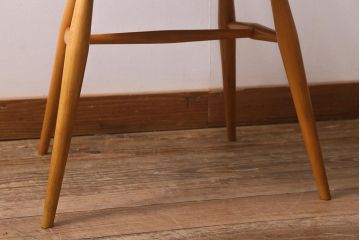 イギリスビンテージ　ERCOL(アーコール)　ゴールドスミス　ナチュラルスタイルにぴったりのチェア(椅子)(R-043078)
