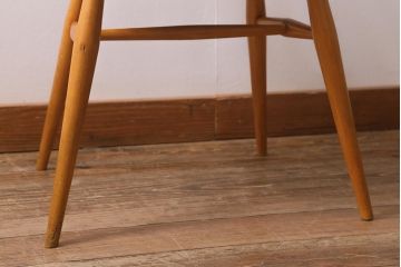イギリスビンテージ　ERCOL(アーコール)　ゴールドスミス　ナチュラルスタイルにぴったりのチェア(椅子)(R-043079)
