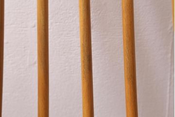 イギリスビンテージ　ERCOL(アーコール)　ゴールドスミス　ナチュラルスタイルにぴったりのチェア(椅子)(R-043080)
