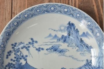 アンティーク雑貨　明治期　楼閣・山水・人物図　染付　八寸皿2枚セット(中皿、伊万里)(R-043085)