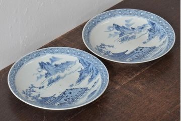 アンティーク雑貨 明治期 楼閣・山水・人物図 染付 八寸皿2枚セット(中皿、伊万里)(R-043086)
