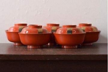 アンティーク雑貨　大正昭和初期　朱塗鶴蒔絵木製椀5客セット(漆器、お椀、和食器)(R-043100)