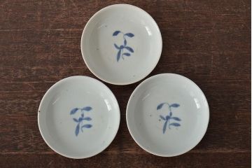 アンティーク雑貨  江戸期　古伊万里　赤絵蘭模様蓋茶碗3客セット(和食器)(R-043103)