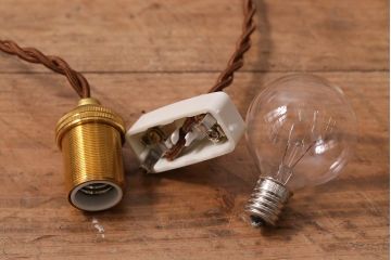 ヴィンテージ照明　イギリスビンテージ　エッチングガラスとフリルシェードがお洒落なペンダントライト(ランプシェード、天井照明)(R-043118)