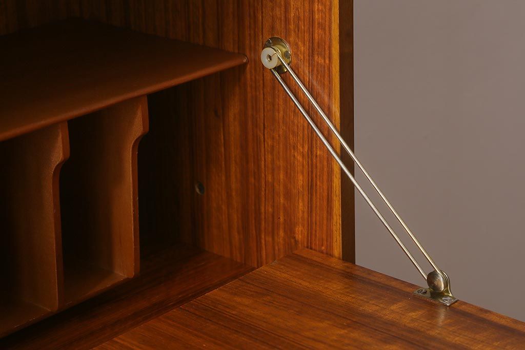 ヴィンテージ家具　北欧家具　G-PLAN(ジープラン)　ルームディバイダー(収納棚、飾り棚、陳列棚、ビンテージ)(R-043120)