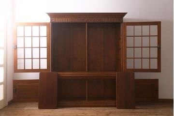 中古　オランダ　CHARM CLASSIC(チャームクラシック)　ナラ材　アンティークテイストなキャビネット(食器棚、飾り棚、収納棚)(定価約120万円)(R-043125)