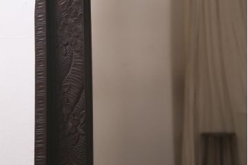 ビンテージ家具　伝統工芸　軽井沢彫り　桜の彫りが目を引く姿見(鏡、ミラー、ヴィンテージ)(R-043126)