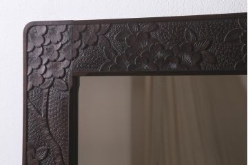 ビンテージ家具　伝統工芸　軽井沢彫り　桜の彫りが目を引く姿見(鏡、ミラー、ヴィンテージ)(R-043126)
