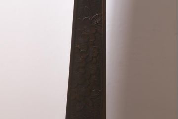 ビンテージ家具　伝統工芸　軽井沢彫り　桜の彫りが目を引く姿見(鏡、ミラー、ヴィンテージ)(R-043126)