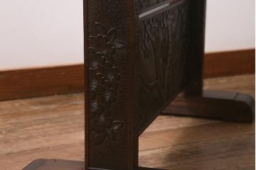 ビンテージ家具　伝統工芸　軽井沢彫り　桜の彫りが目を引く姿見(鏡、ミラー、ヴィンテージ)(R-043126)
