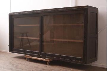 アンティーク家具　和製　昭和中期　レトロな雰囲気漂う戸棚(収納棚、キャビネット)(R-043128)