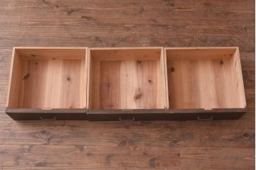 アンティーク家具　和製　昭和中期　レトロな雰囲気漂う戸棚(収納棚、キャビネット)(R-043129)