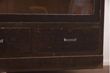 アンティーク家具　和製　昭和中期　レトロな雰囲気漂う重ね戸棚(収納棚、キャビネット)(R-043130)