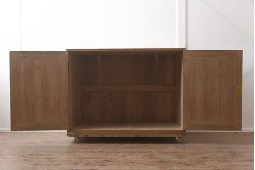 和製アンティーク　昭和中期　総桐材　和モダンな佇まいが魅力の布団箪笥(収納箪笥、和箪笥、ワードローブ、桐箪笥、桐たんす)(R-043131)