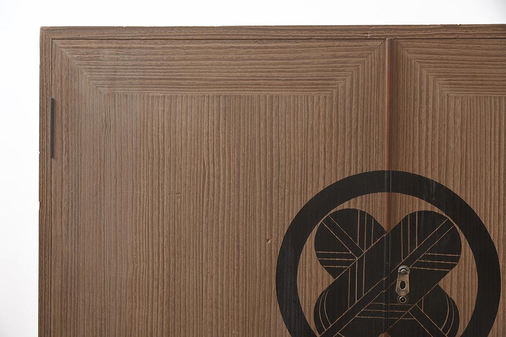 和製アンティーク　昭和中期　総桐材　和モダンな佇まいが魅力の布団箪笥(収納箪笥、和箪笥、ワードローブ、桐箪笥、桐たんす)(R-043133)