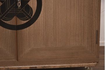 和製アンティーク　昭和中期　総桐材　和モダンな佇まいが魅力の布団箪笥(収納箪笥、和箪笥、ワードローブ、桐箪笥、桐たんす)(R-043133)