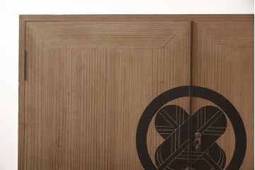 和製アンティーク　昭和中期　総桐材　和モダンな佇まいが魅力の布団箪笥(収納箪笥、和箪笥、ワードローブ、桐箪笥、桐たんす)(R-043133)