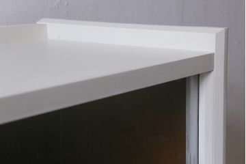 ペイント家具　モールガラス　レトロな佇まいのキャビネット(収納棚、戸棚、本箱)(R-043136)