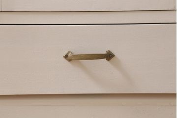 ペイント家具　モールガラス　レトロな佇まいのキャビネット(収納棚、戸棚、本箱)(R-043136)