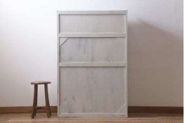 ペイント家具　モールガラス　レトロな佇まいのキャビネット(収納棚、戸棚、本箱)(R-043136)