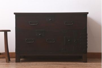 アンティーク家具　明治期　桐材　上質な造りの脚付箪笥ローボード(時代箪笥、桐箪笥、桐たんす)(R-043139)