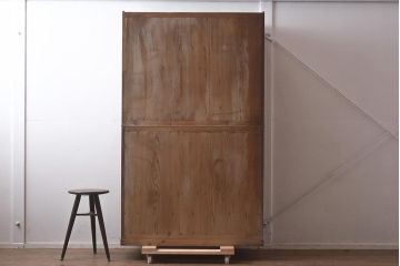 アンティーク家具　和製アンティーク　昭和初期　前面ケヤキ材・桜材　凝った造りが目を惹く茶箪笥(茶棚、収納棚)(R-043143)