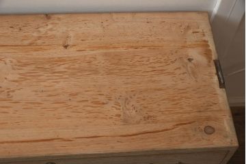 レトロ家具　昭和レトロ　昭和中期　前面桐材　シンプルさが魅力の箪笥(収納箪笥、衣装箪笥、桐箪笥、桐たんす)(R-043144)