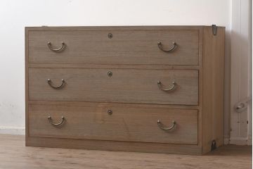 レトロ家具　昭和レトロ　昭和中期　前面桐材　シンプルさが魅力の箪笥(収納箪笥、衣装箪笥、桐箪笥、桐たんす)(R-043144)