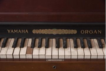 和製アンティーク　大正初期　YAMAHA(ヤマハ、山葉)　クラシカルな雰囲気が魅力的なオルガン(R-043145)