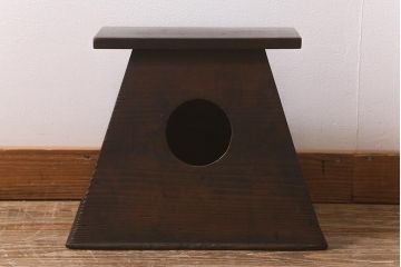 アンティーク家具　杉材　レトロ　シンプルな踏み台(R-043191)