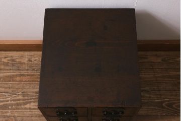 アンティーク家具　ヒノキ材　渋い金具が魅力的な小引き出し(小物収納)(R-043192)