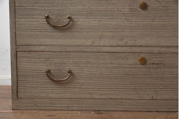 レトロ家具　昭和中期　前面桐材　引き出し3杯　素朴でシンプルな衣装箪笥(引き出し、チェスト)(R-043208)