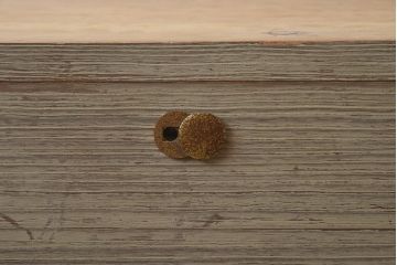 レトロ家具　昭和中期　前面桐材　引き出し3杯　素朴でシンプルな衣装箪笥(引き出し、チェスト)(R-043208)