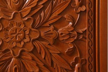 ビンテージ建具　民芸家具　総ケヤキ材　特注品!手彫りの意匠が豪華なドア(扉・開き戸・建具)(R-043214)