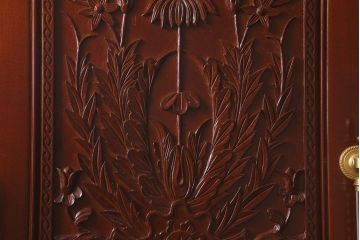 ビンテージ建具　民芸家具　総ケヤキ材　特注品!手彫りの意匠が豪華なドア(扉・開き戸・建具)(R-043214)