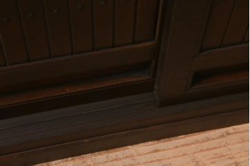 ラフジュ工房オリジナル　前面栗材　引き出し付き　明治期の味わい深い古建具を使ったリメイクローボード(テレビ台、収納棚、戸棚)(R-043216)