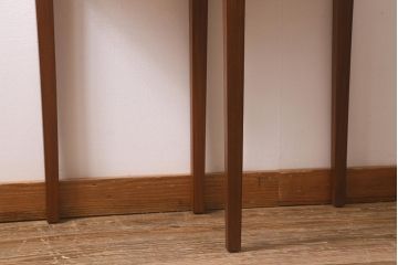 ヴィンテージ家具　北欧ビンテージ　レア品　半円形　温かみのある木色が魅力的なハーフテーブル(エクステンションテーブル、ダイニングテーブル、コンソールテーブル)(R-043217)