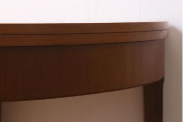ヴィンテージ家具　北欧ビンテージ　レア品　半円形　温かみのある木色が魅力的なハーフテーブル(エクステンションテーブル、ダイニングテーブル、コンソールテーブル)(R-043217)